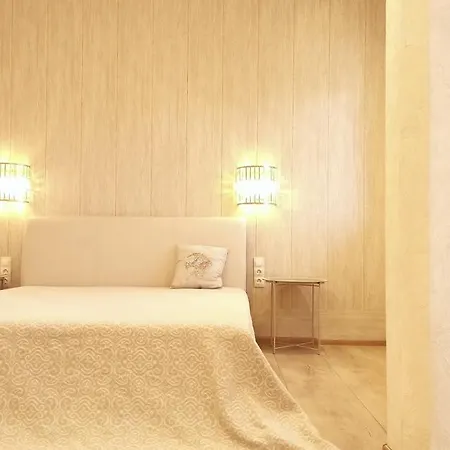 Sea Garden Apartment *