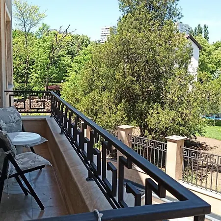 Apartment Sea Garden